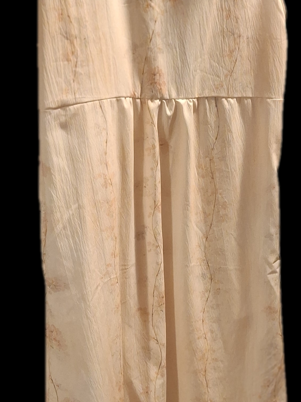 Sleeveless Cream Maxi Dress with Pockets - Picture 6 of 9